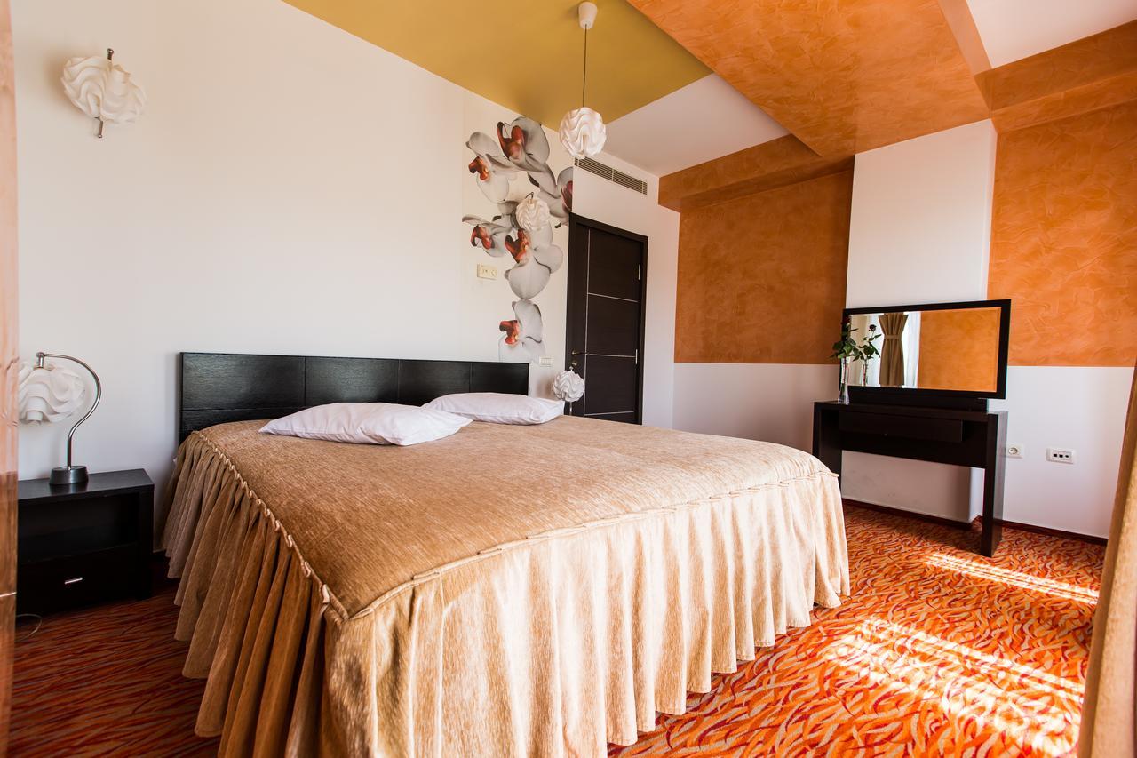 Hotel Grandis Apulum Mioveni المظهر الخارجي الصورة