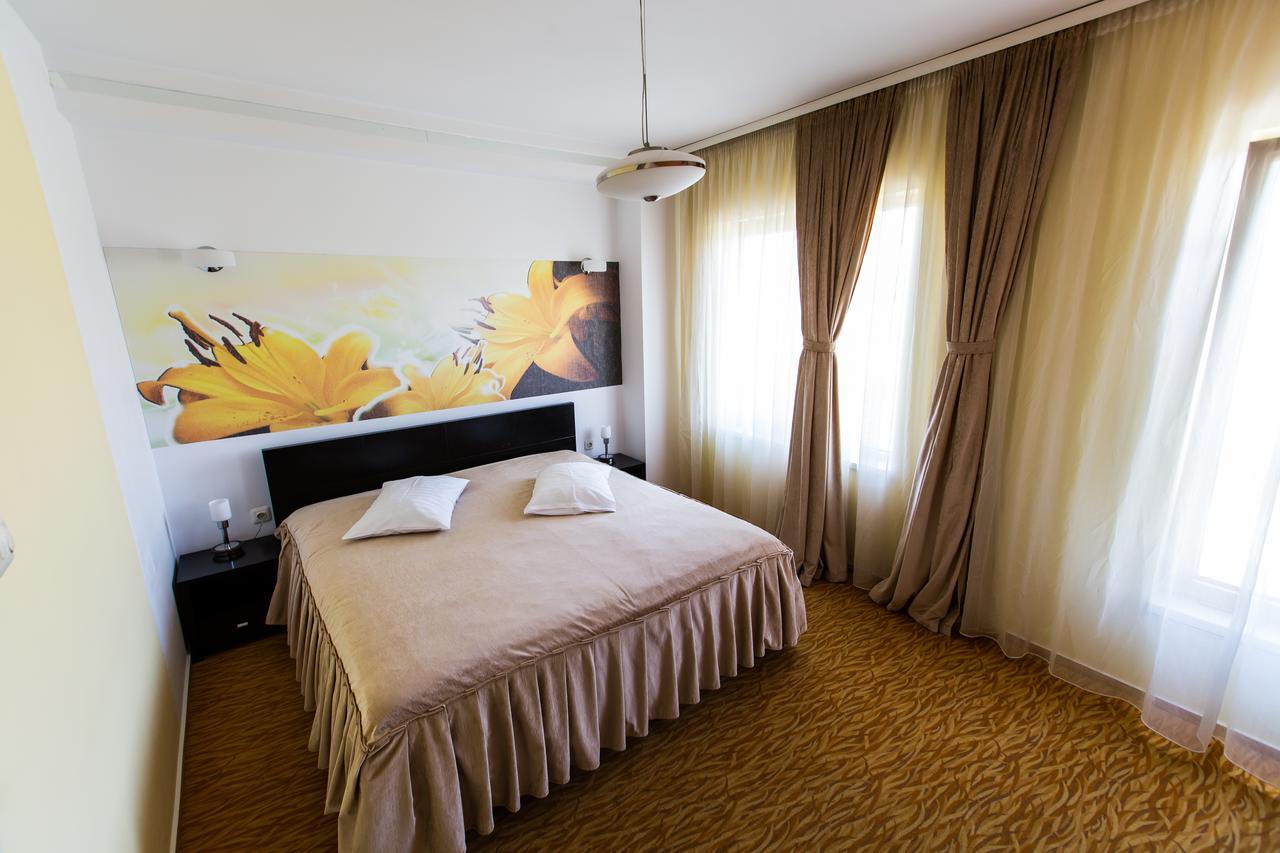 Hotel Grandis Apulum Mioveni المظهر الخارجي الصورة